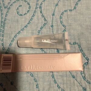 REM Beauty Plumping Lip Gloss
